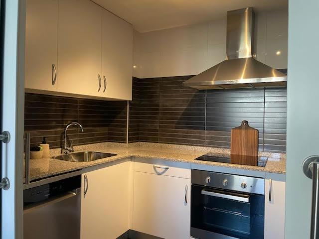 Apartamento A Un Paso De La Playa En Ares Con Piscina Y Parking المظهر الخارجي الصورة